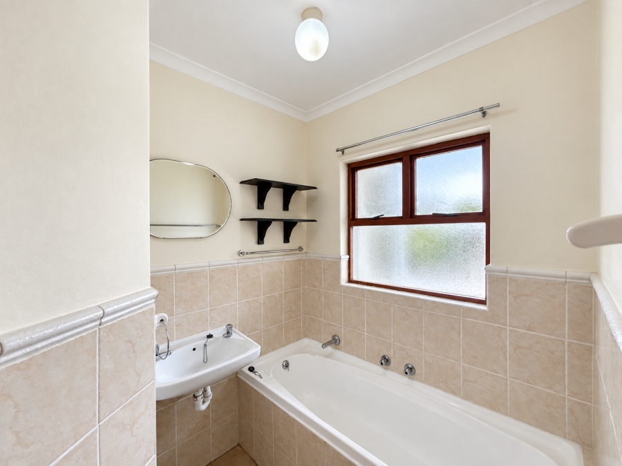 3 Bedroom Property for Sale in Edgemead Western Cape